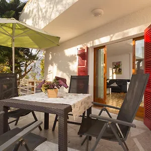  Chalet Cactus